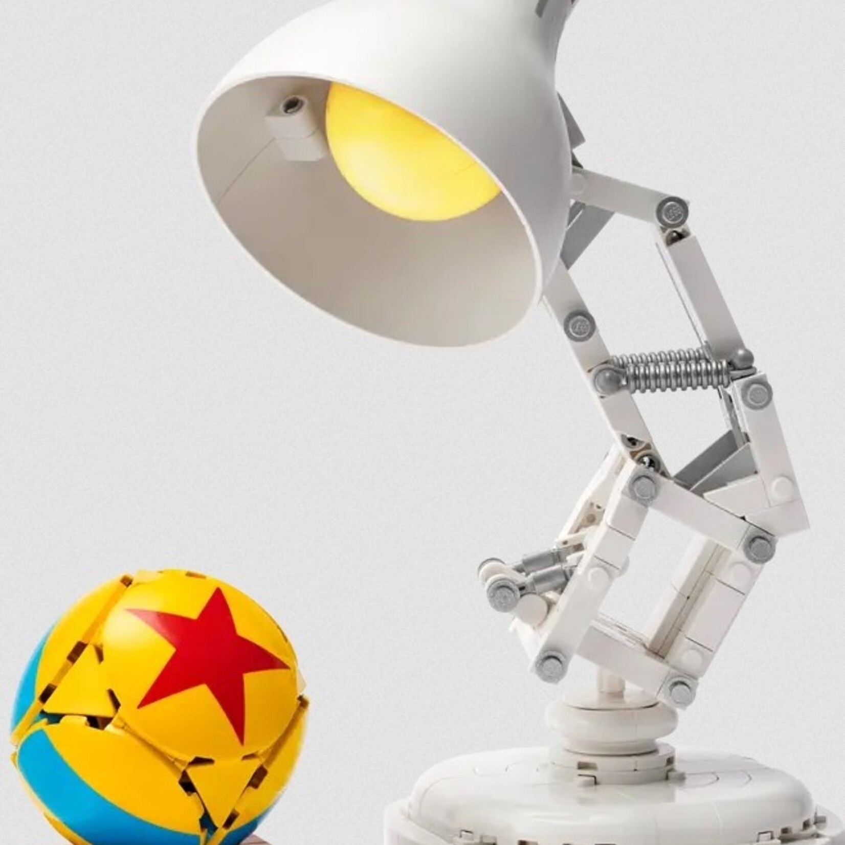 Lego Lego 21357 Ideas - Disney Pixar Luxo Jr