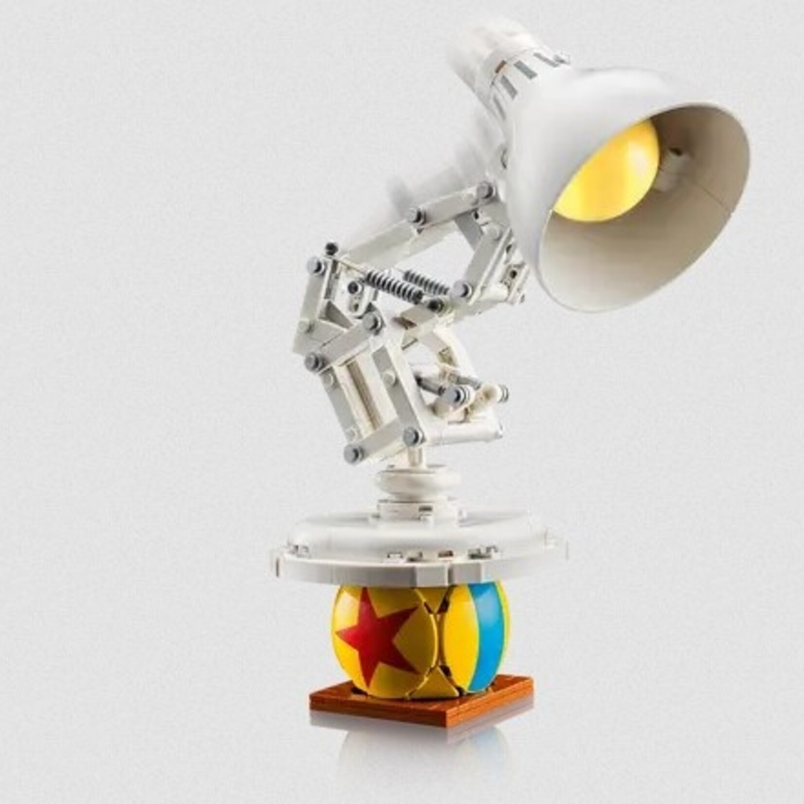 Lego Lego 21357 Ideas - Disney Pixar Luxo Jr