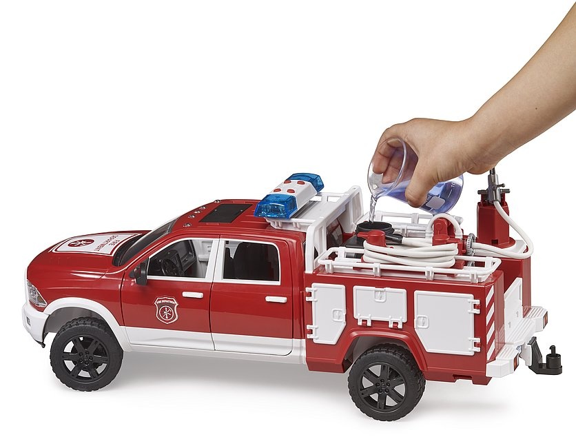 Bruder *****Bruder 02544 - RAM 2500 Chariot d’intervention de pompiers avec module son et lumière
