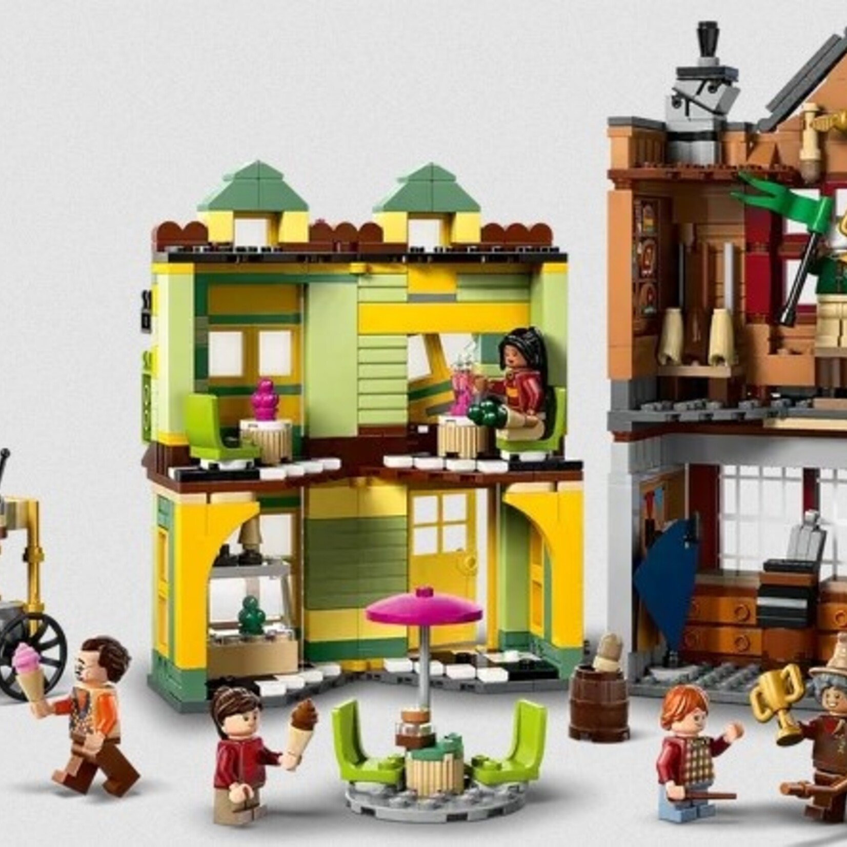 Lego Lego 76452 Harry Potter - Le Magasin d’accessoires de Quidditch™ et Les glaces Florian Fortarôme