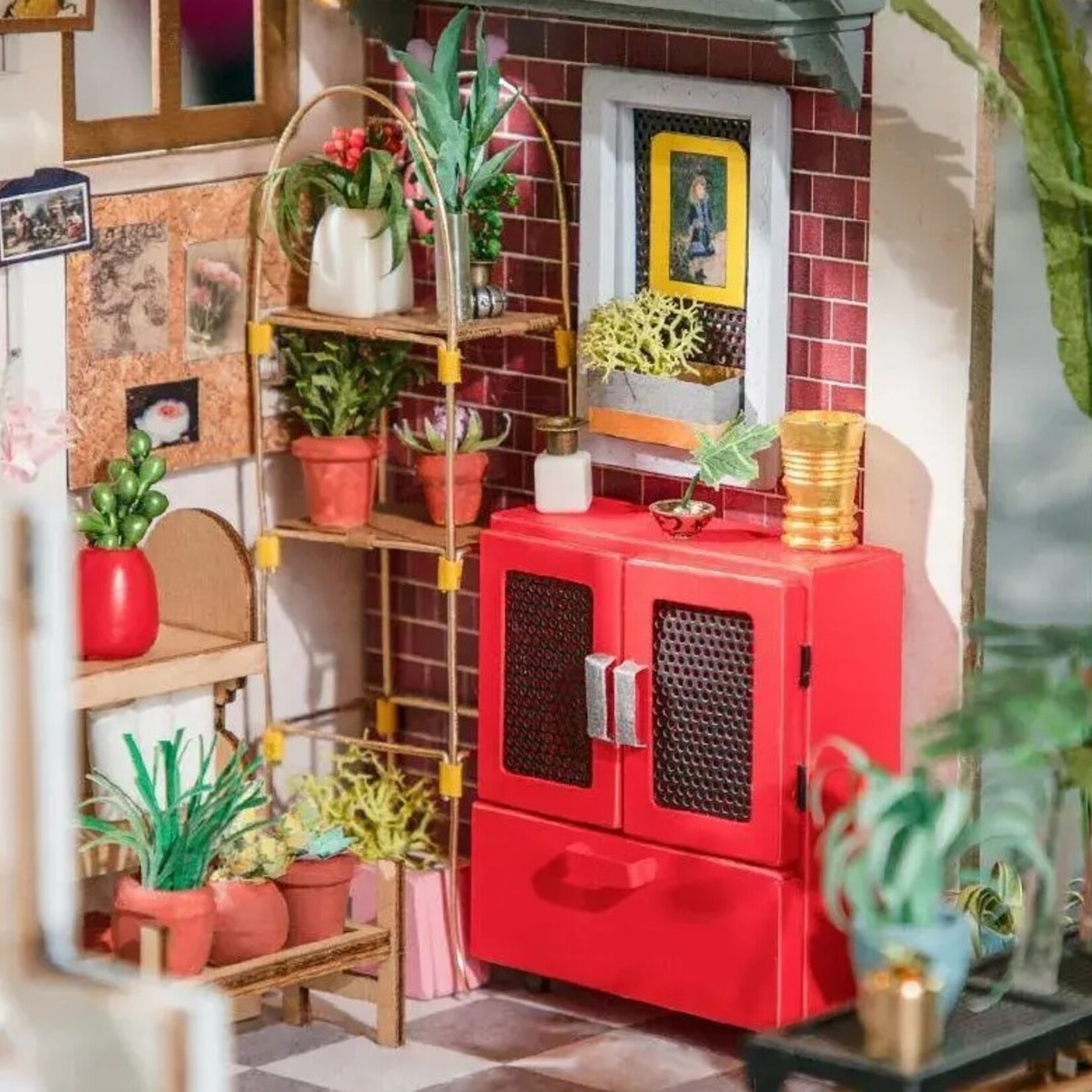 Robotime Rolife - Happy Corner - Emily's Flower Shop