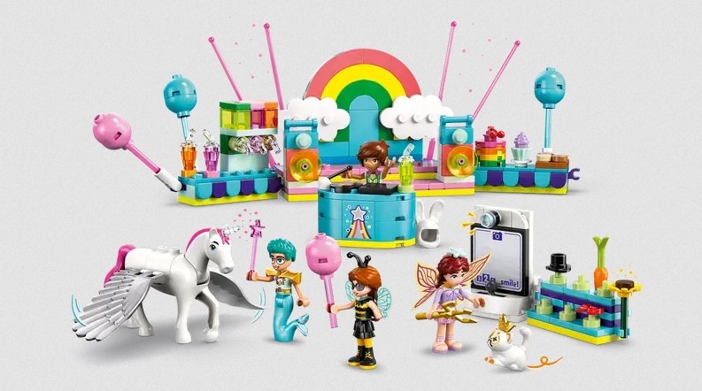 Lego Lego 42661 Friends - La fête costumée avec la licorne et la fée
