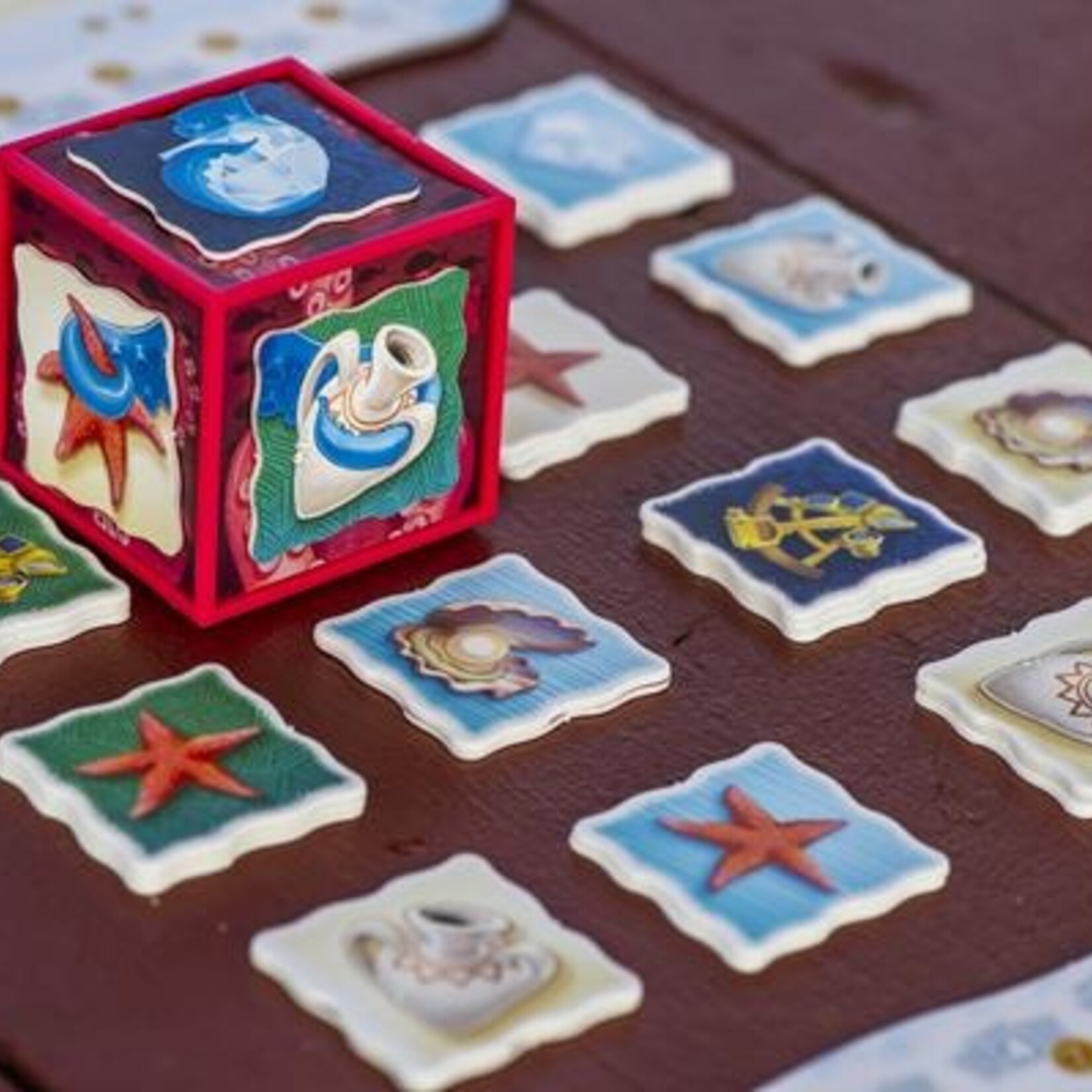 Sit Down! Games Octocube