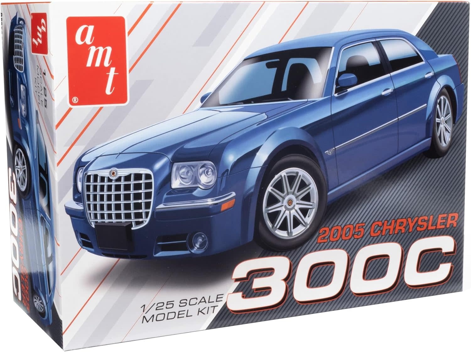 AMT 2005 Chrysler 300C 1/25