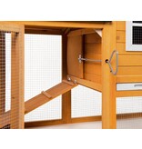 Prevue Pet Prevue Chicken Coop With Nesting Box