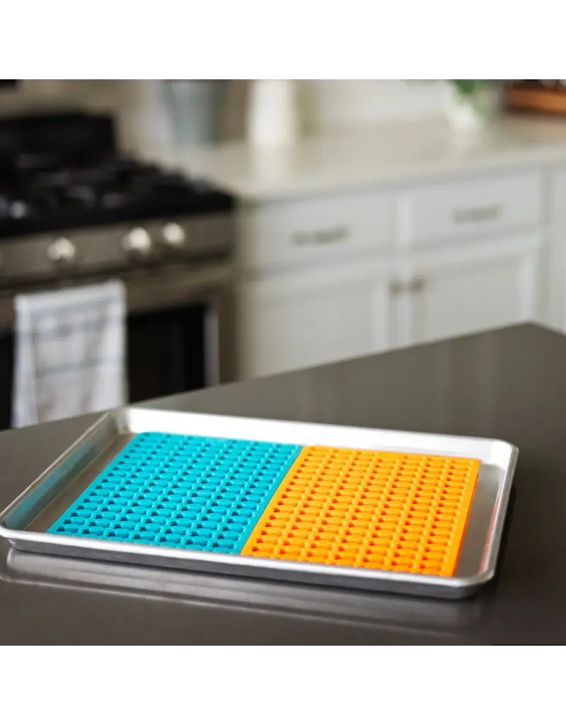 Messy Mutts Messy Mutts Mini Silicone Dog Treat Making Mold 2 Pk