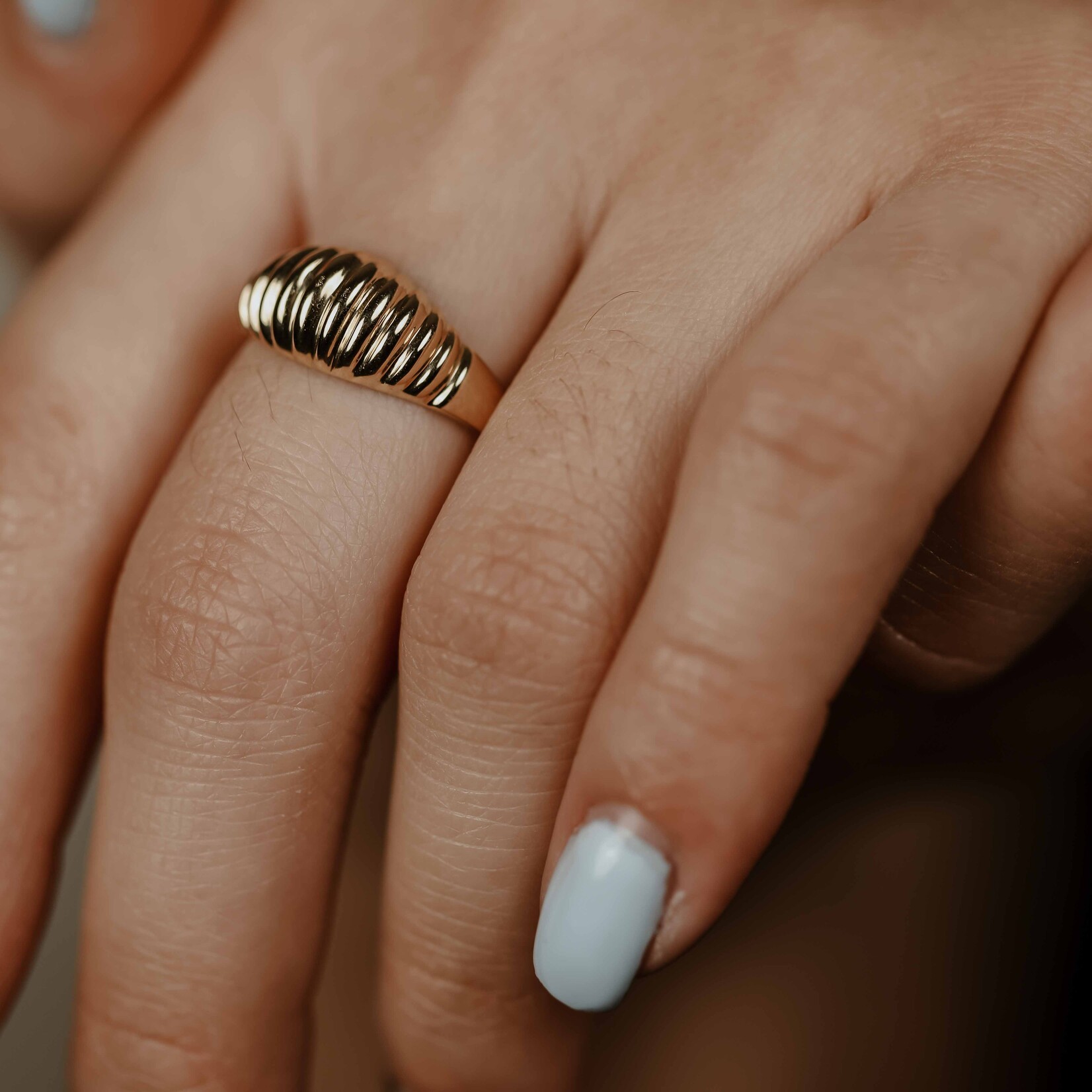 Ribbed Dome Ring 10k