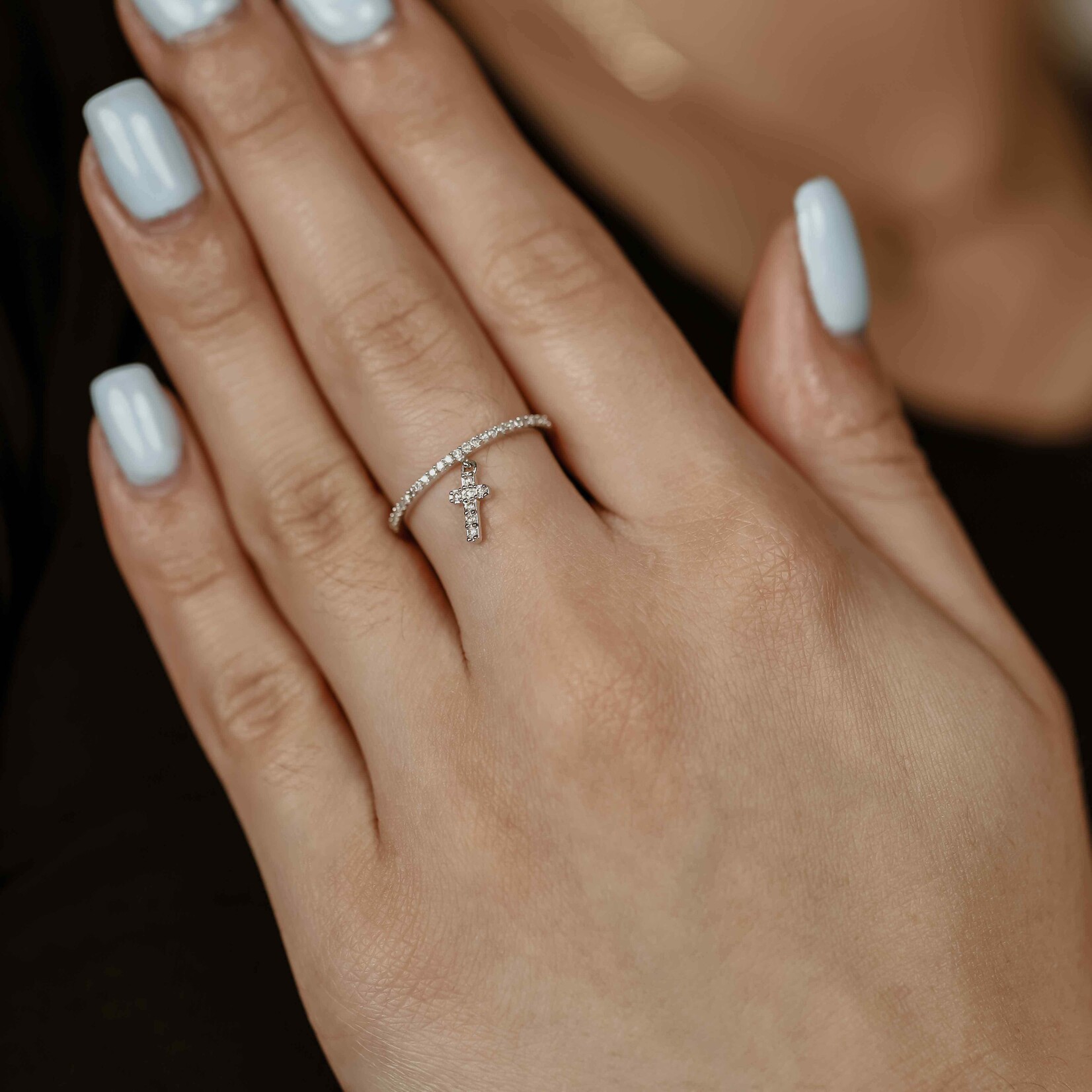 DIAmond HANG CROSS RING white 10k