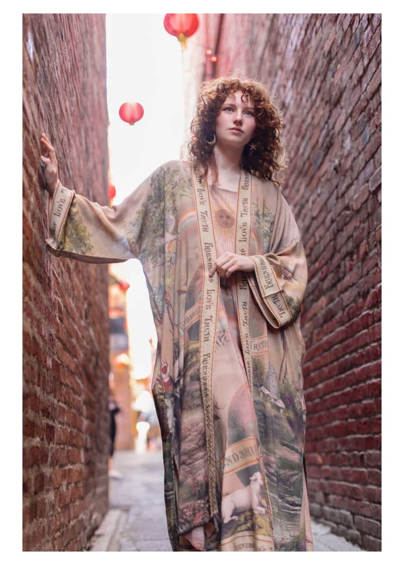 MARKET OF STARS MOS KIMONO VINTAGE FRIENDSHIP LOVE & TRUTH