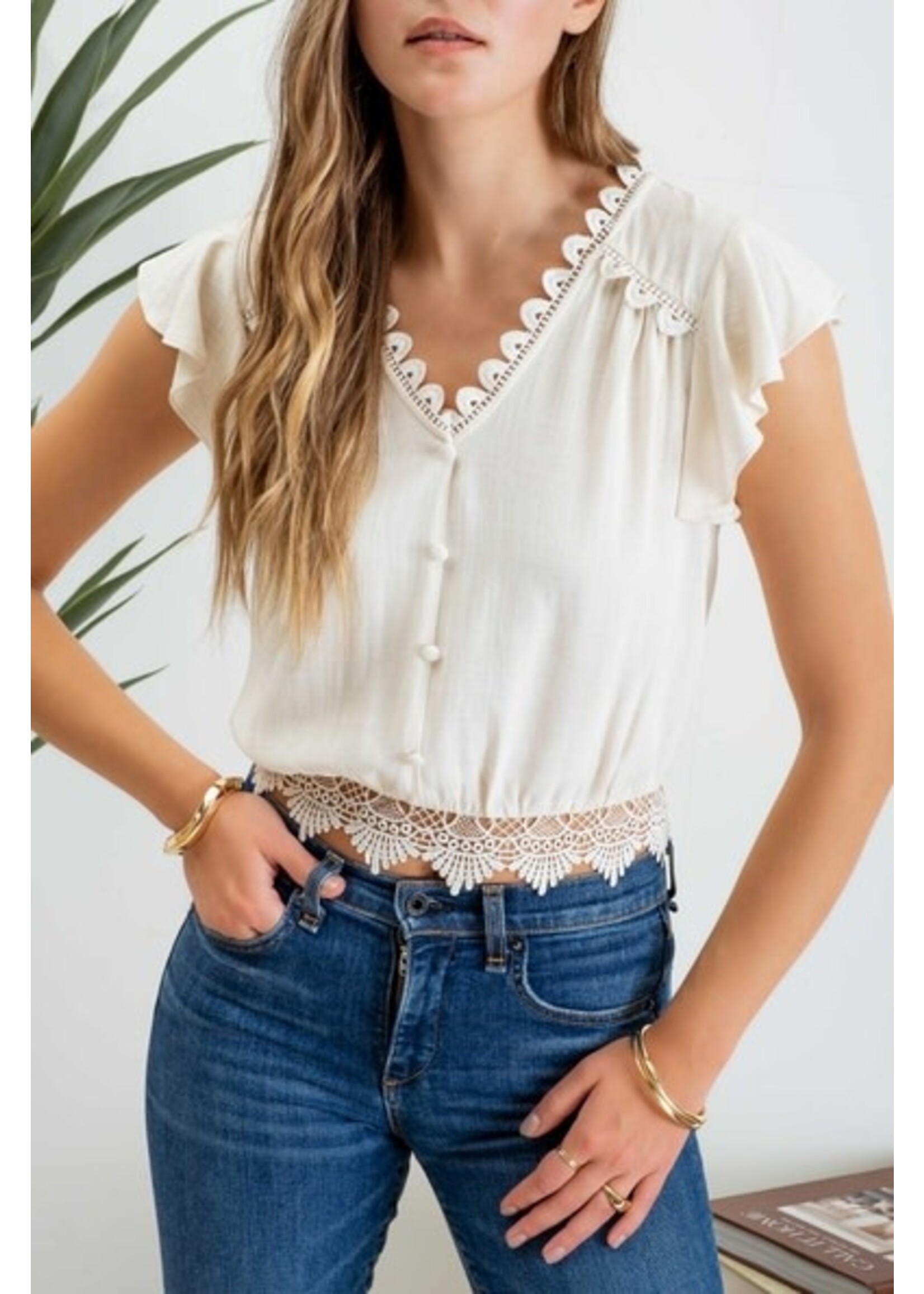 BLU PEPPER BLU SCALLOP LACE CROP TOP