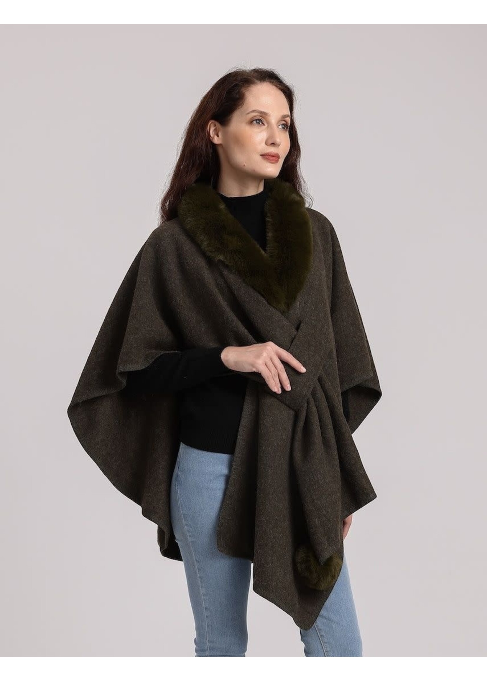 WELLCO WEL FAUX FUR CAPE - OLIVE
