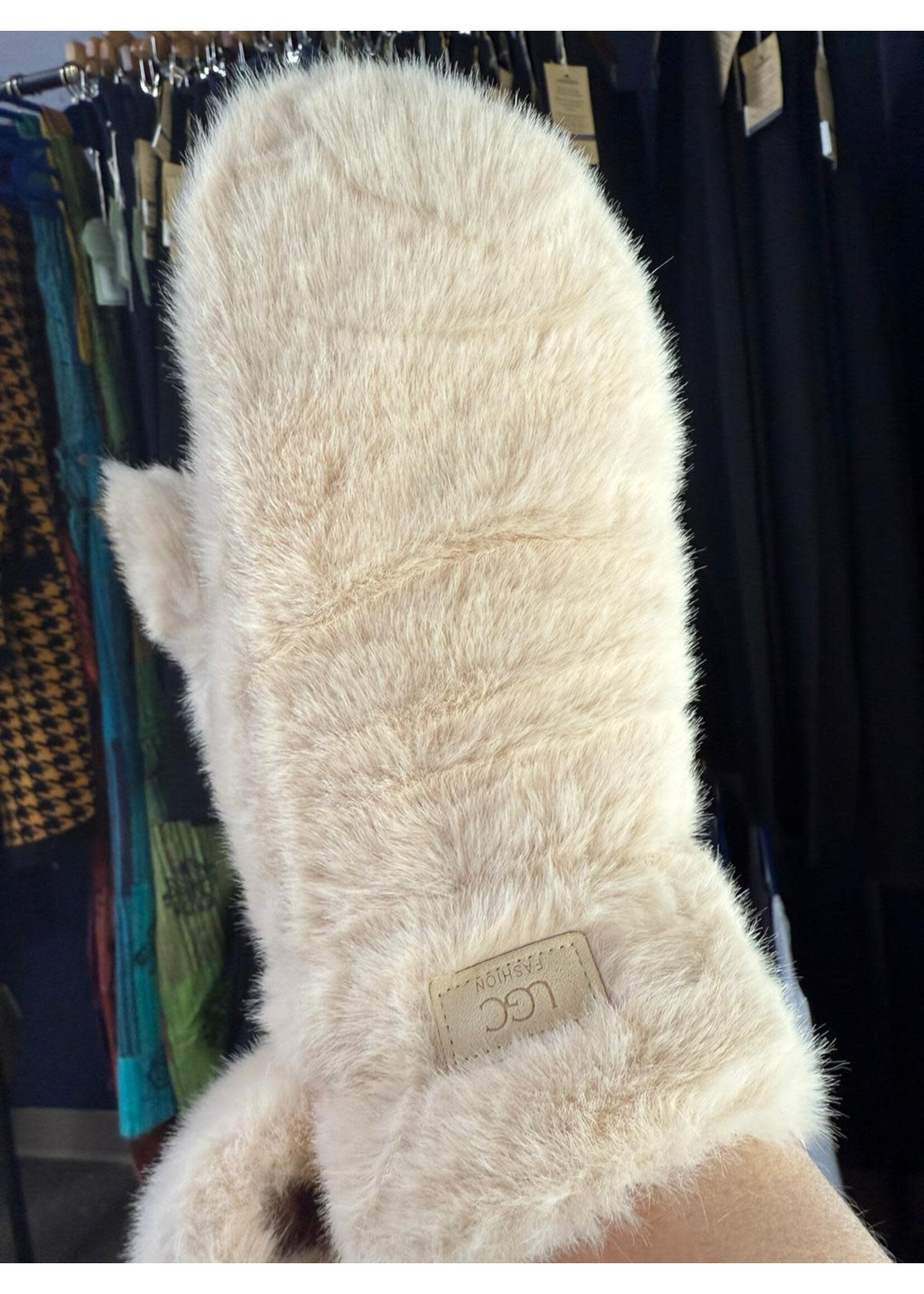 WELLCO WEL FAUX FUR MITTEN - CREAM 134