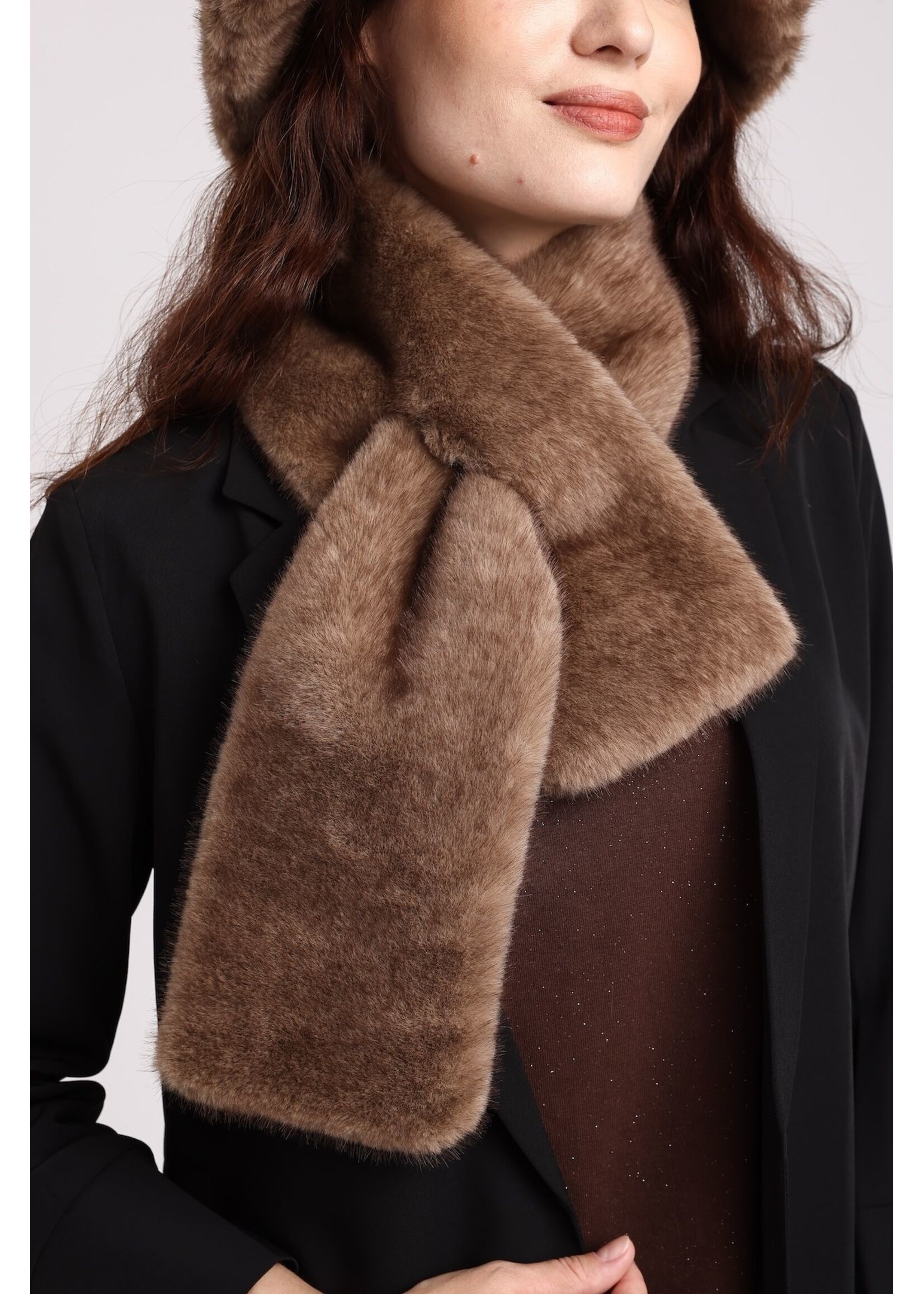 WELLCO WEL FAUX FUR SCARF
