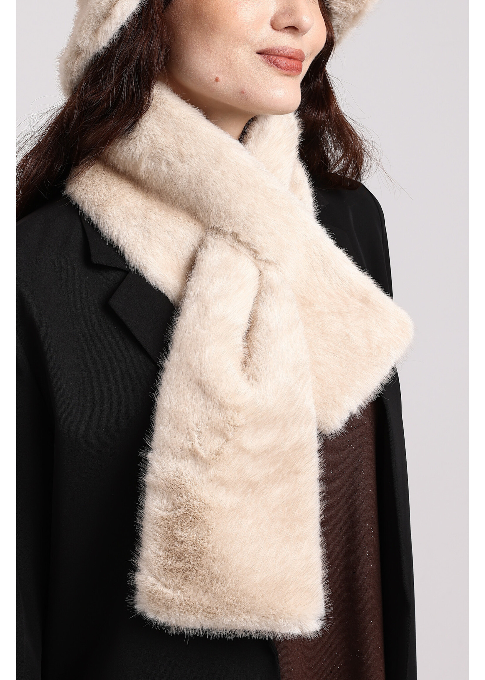 WELLCO WEL FAUX FUR SCARF