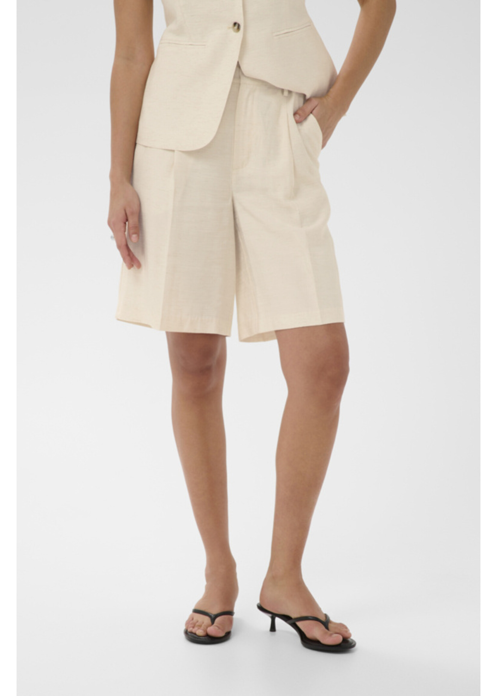 KAFFE KAF SS26 KAANNETTA HW SHORTS