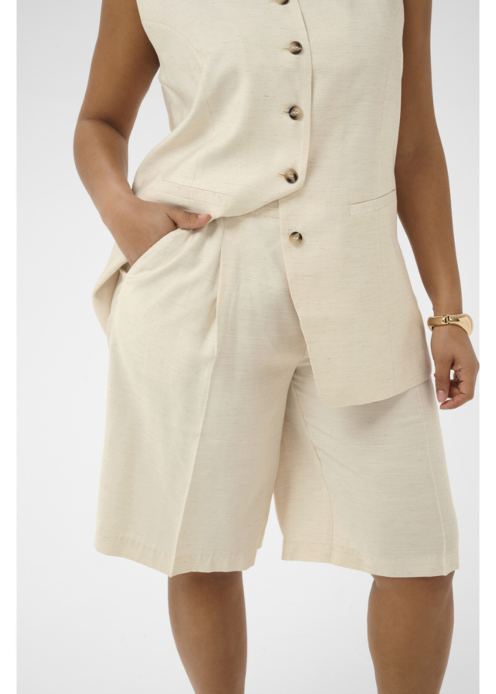 KAFFE KAFCUR SS26+ KCANETTI SHORTS
