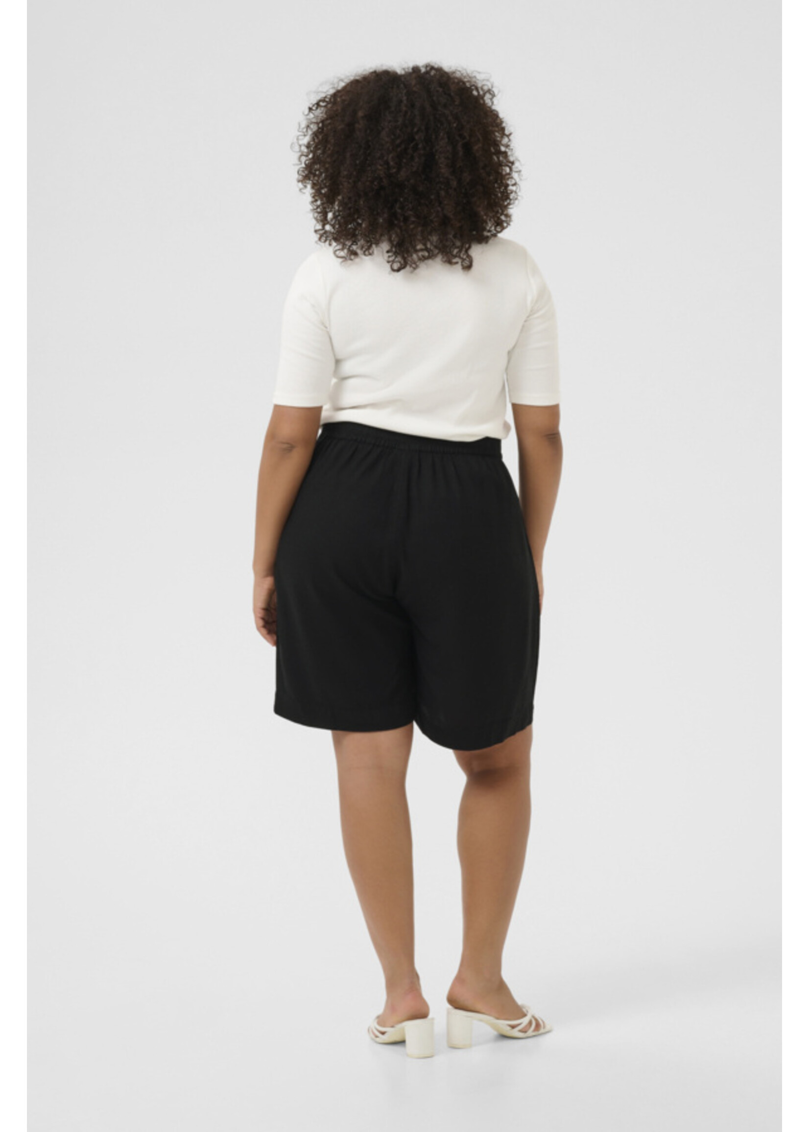 KAFFE KAFCUR SS26+ KCMILLIE SHORTS