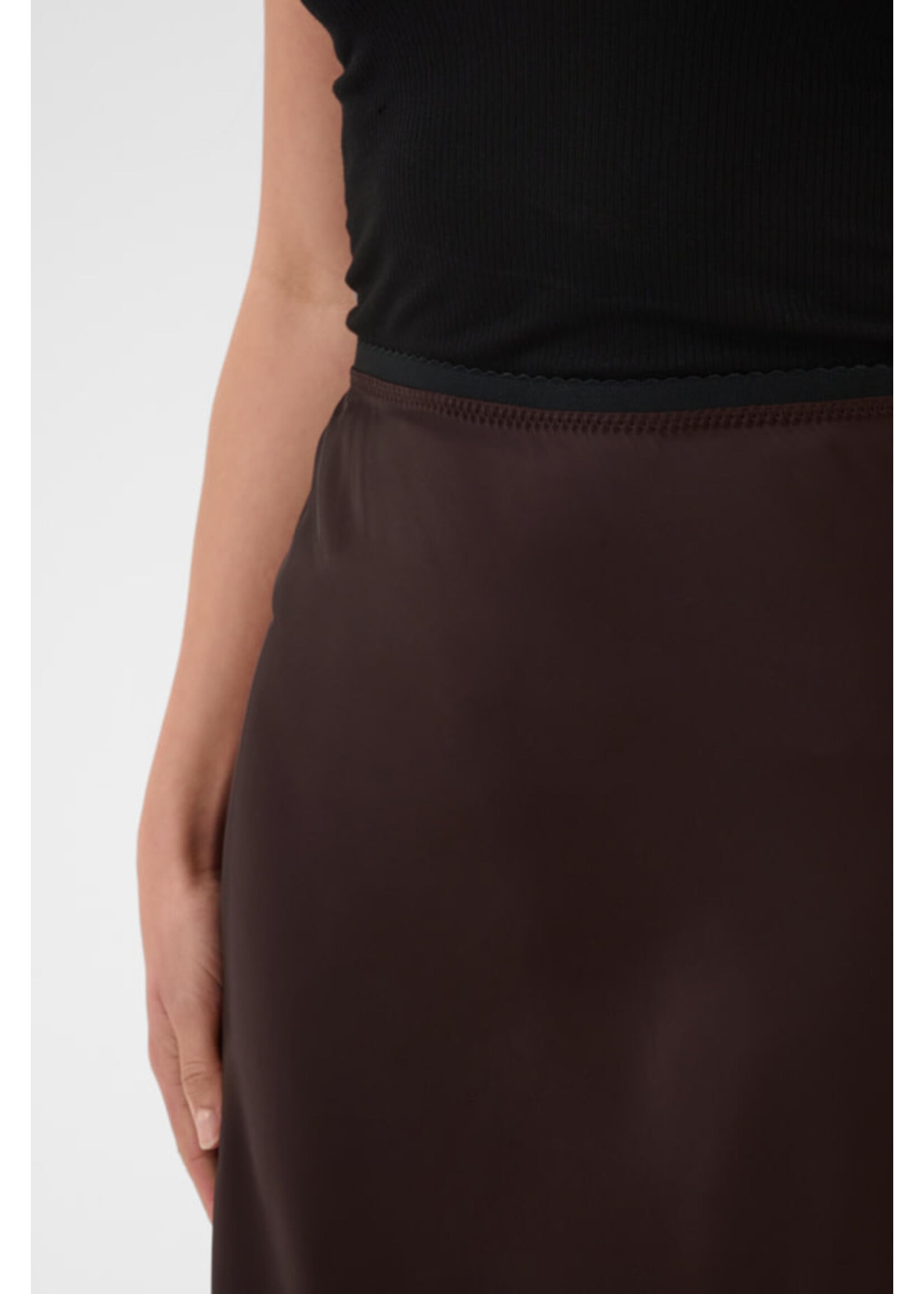 KAFFE KAF FW26 KAHILL CROPPED SKIRT