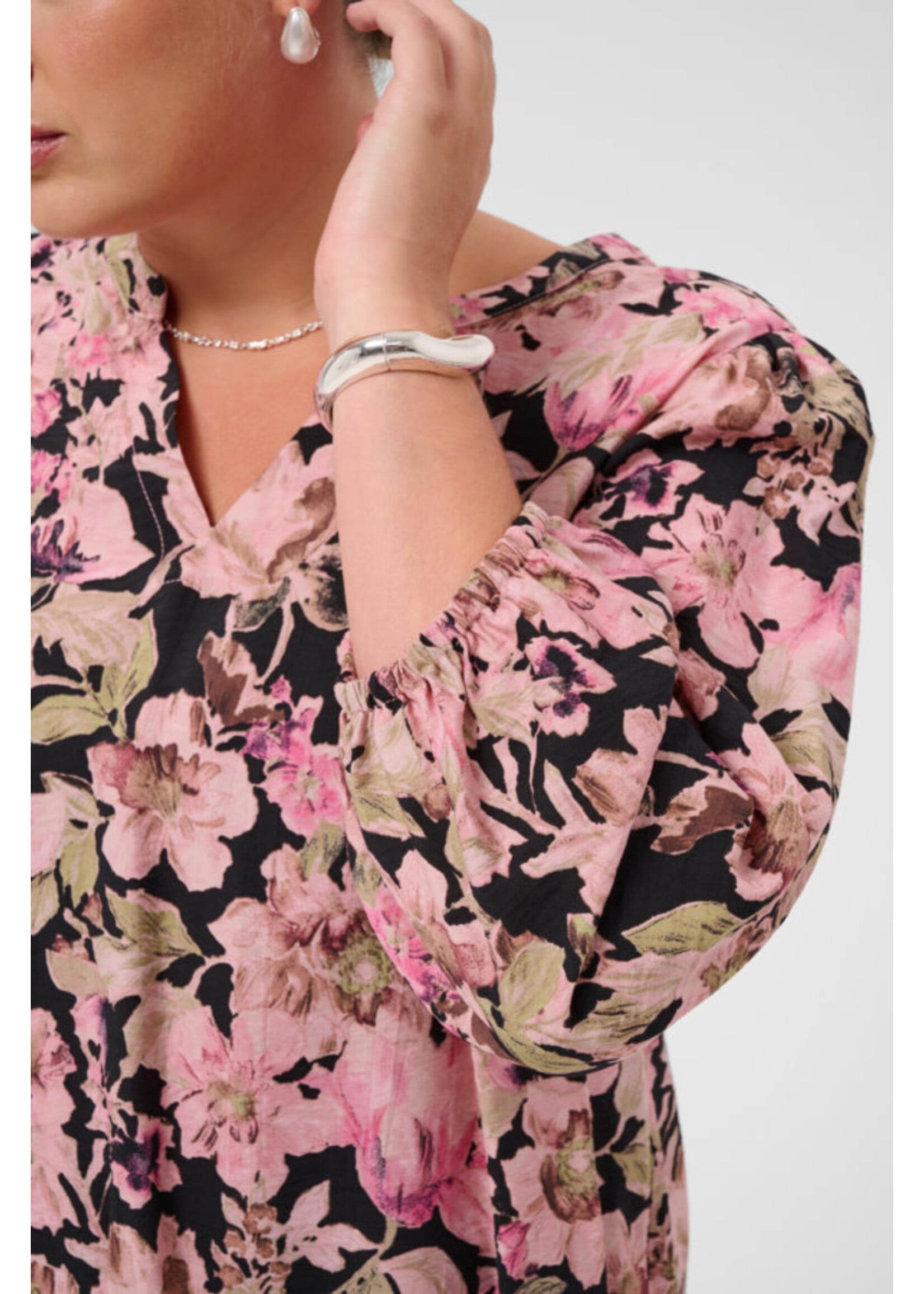 KAFFE KAFCUR FW26 KCSARINA BLOUSE