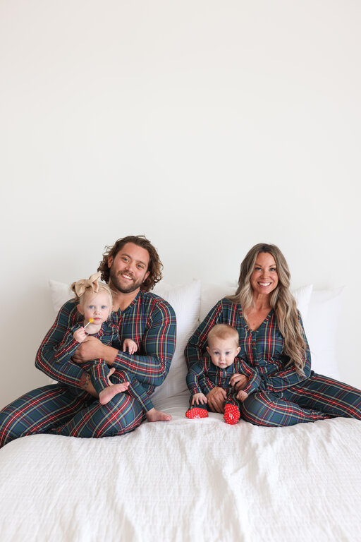 POSH PEANUT POSH PEANUT Tartan Plaid - Women Long Sleeve Pajama Set
