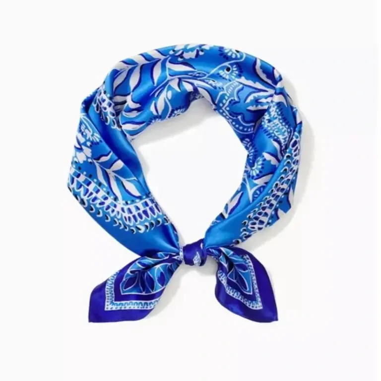 LILLY PULITZER LILLY PULITZER GWP PRINTED SILK SCARF ABACO BLUE HAVE IT BOTH RAYS ENGINEERED GWP SCARF
