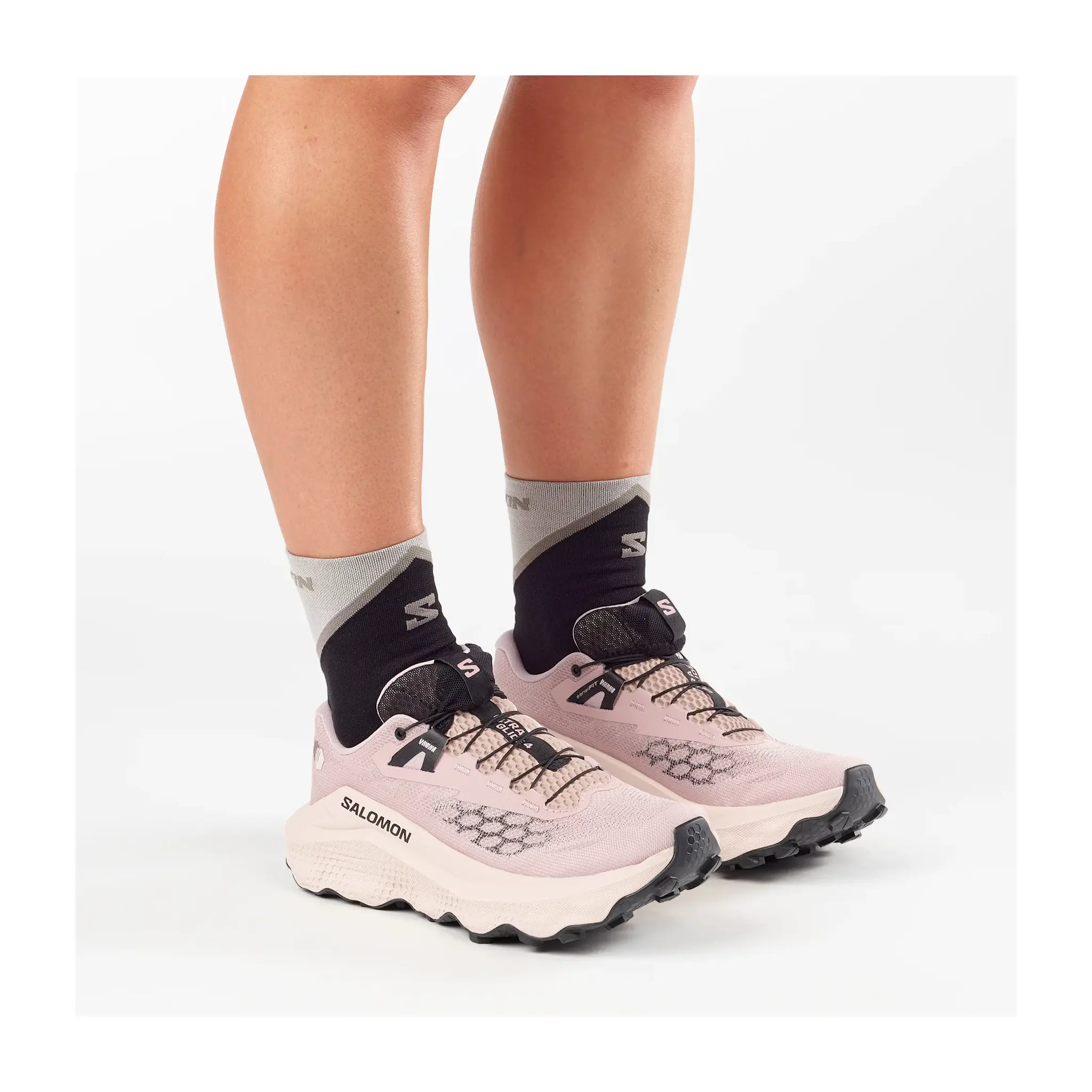 Salomon ULTRA GLIDE 4 Women's Running Shoes