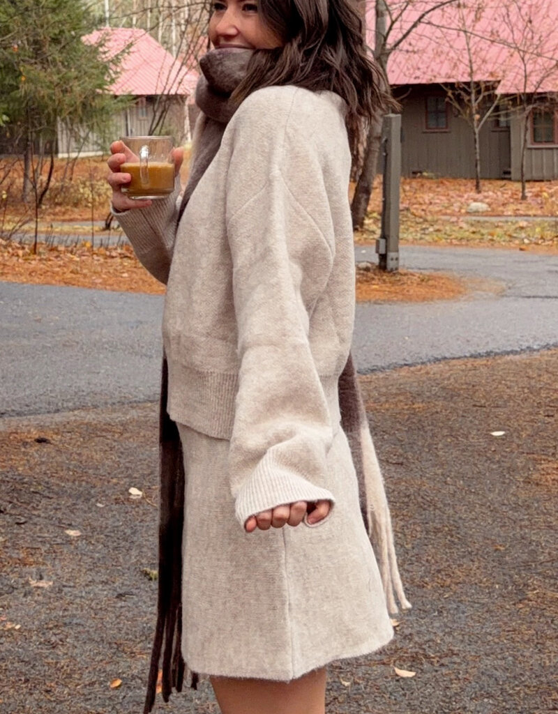 Klesis Oatmeal Latte Simple Sweater Set