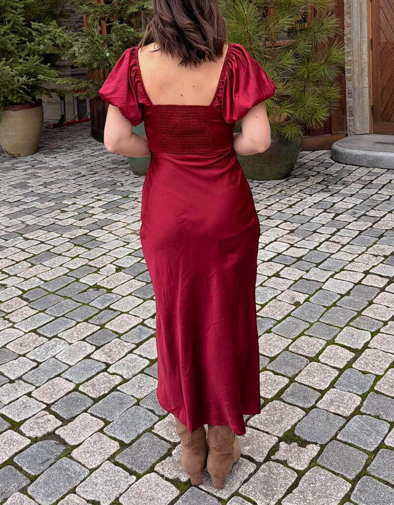 Le Lis Snow Bunny Satin Dress