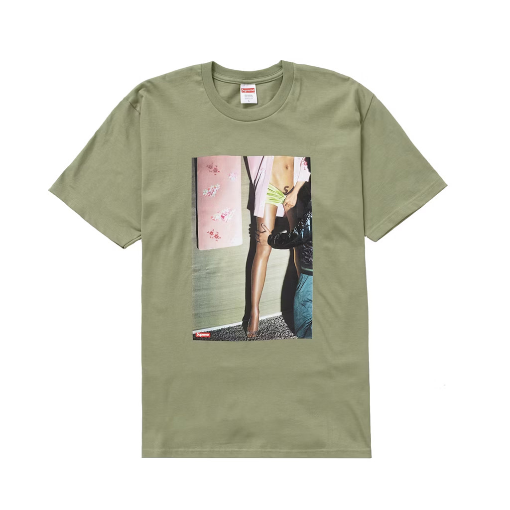 Hype Store / Supreme Model T-Shirt Light Olive (L)