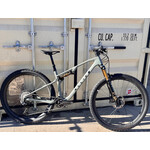 Allied Cycle Works DEMO Allied BC40, XT Di2, Fox Factory, Roval Carbon - Lunar Rock Satin w/ Solid Black Logo - MD