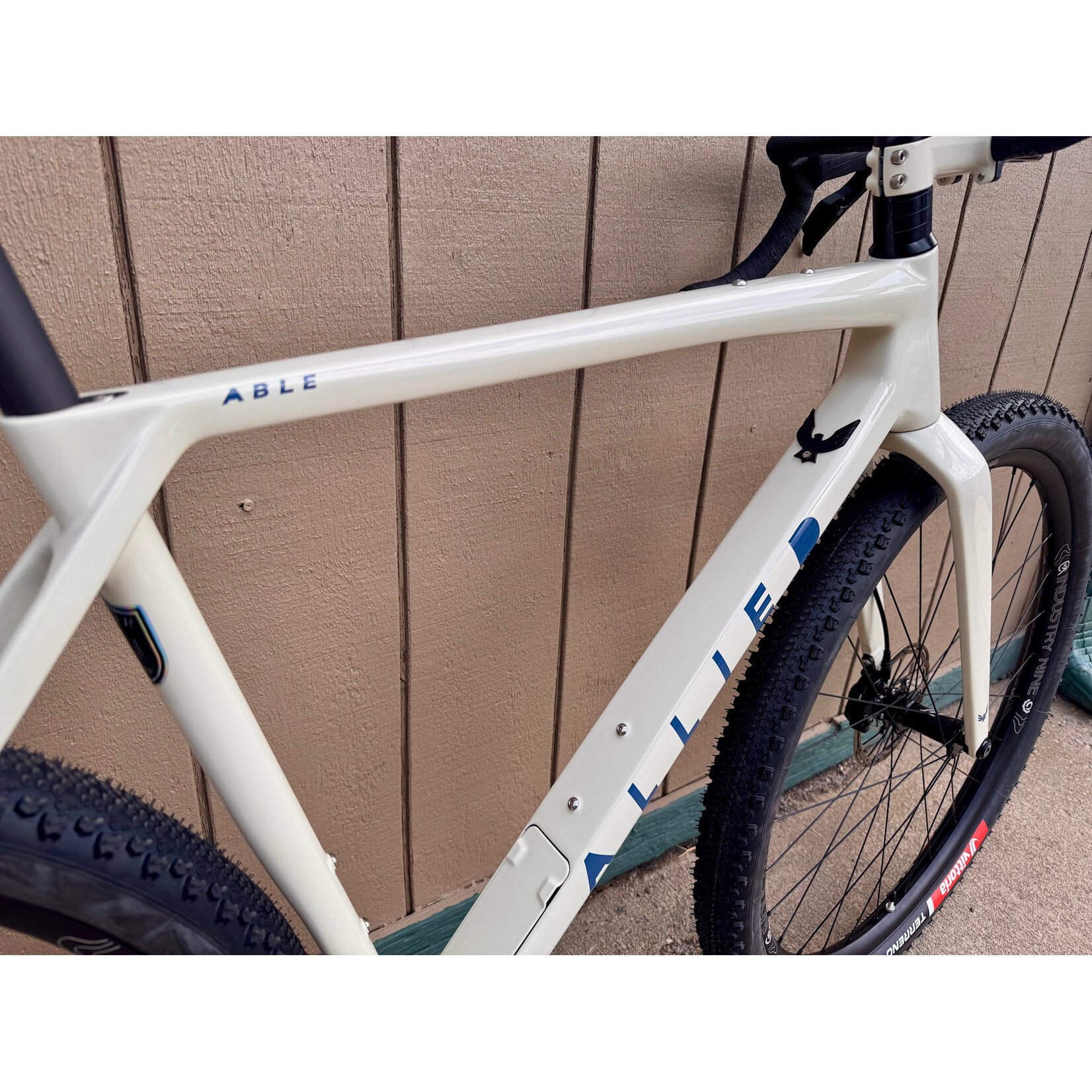 Allied Cycle Works DEMO Allied Able - SRAM Force AXS Mullet, Industry Nine GRCX w/ 29x2.25 - ECRU (Beige) / Cavalry Blue Logos- 56cm