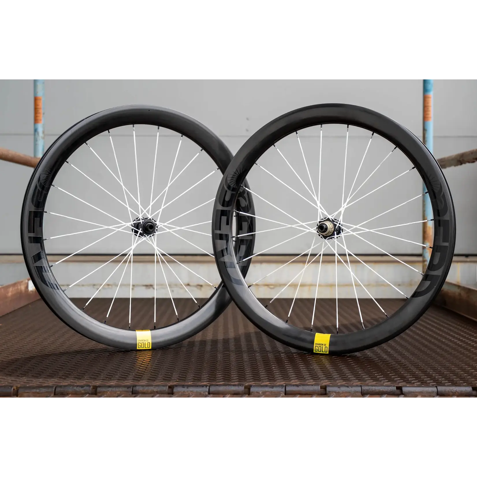 berd BERD Sparrow50 Gold 700C / Black Spokes / Talon ESL-R 12x100 Front/12x142 Rear XDR