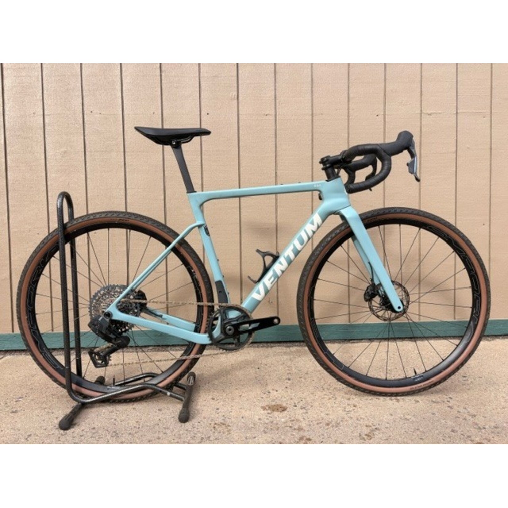 Ventum Ventum GS1 Gravel Bike W/Rival AXS and Zipp Wheels - Bluestone - SM - DEMO