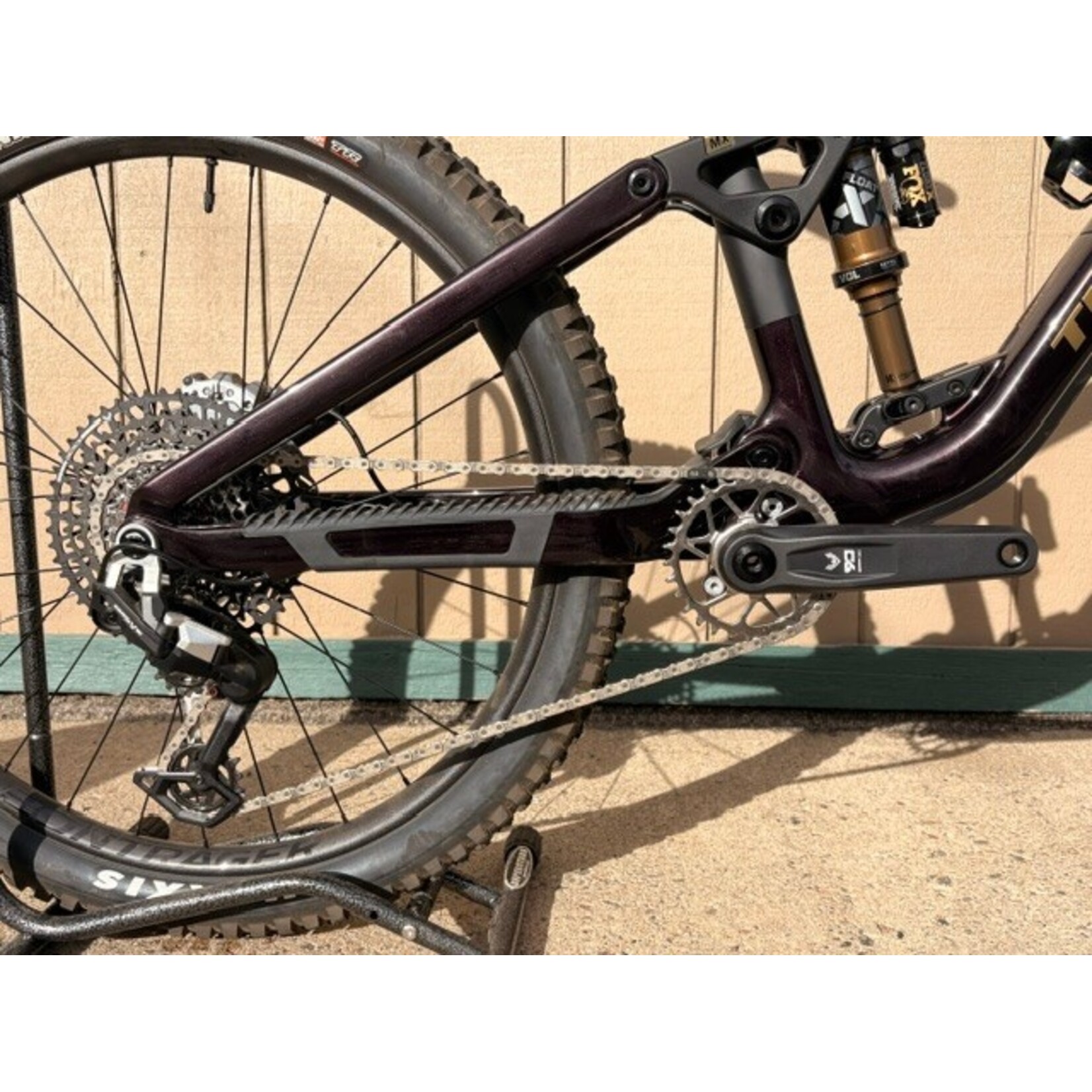 Trek TREK Fuel MX 9.8 Eagle 90 - loss Dark Carmine/Matte Trek Black - LG - DEMO