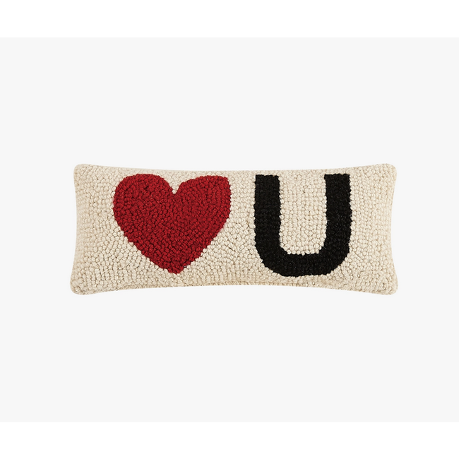 Heart U Hook Pillow: Woolen Affection in a Petite 12x5" Size