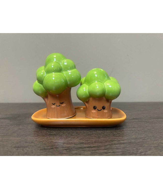Grove Tree Salt and Pepper Set with Plate