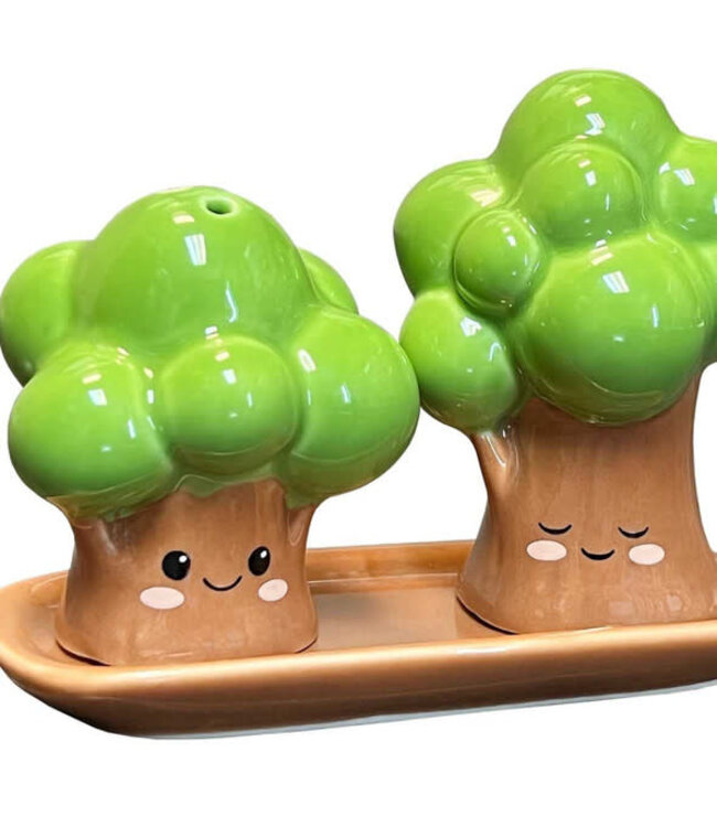 Grove Tree Salt and Pepper Set with Plate