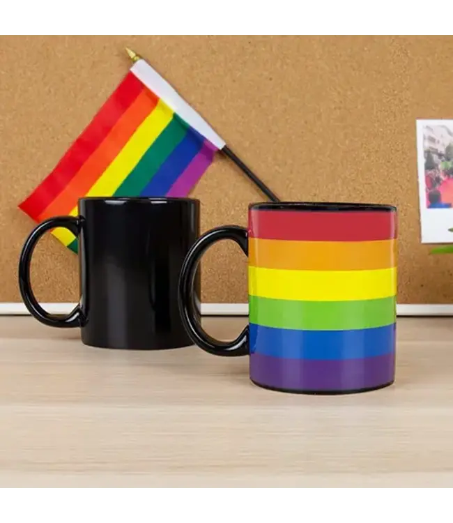 Colorful Brew Delight: Heat Reveal Rainbow Mug