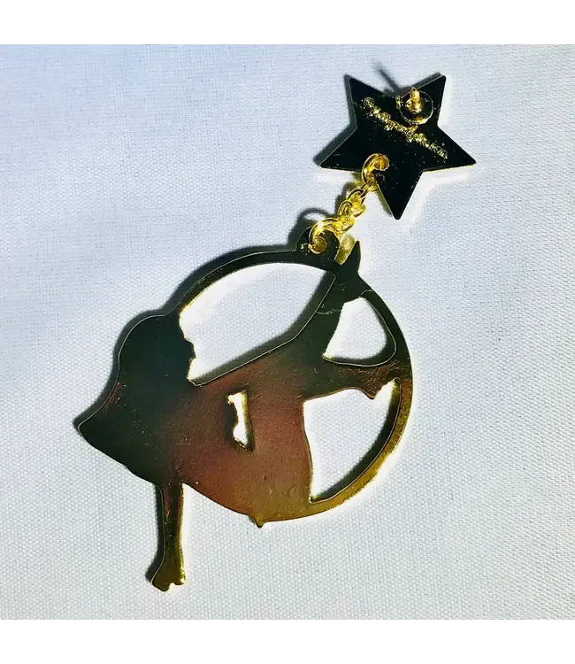 Lyra Hoop Lady Enamel Pin: Stellar Swings!