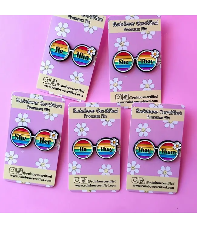 Retro Chic: They/Them Pronoun Pin!