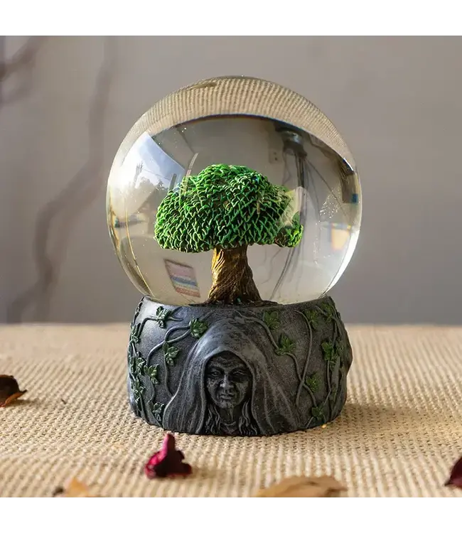 Enchanting Tree of Life Water Globe: A Splash of Nature's Magic!