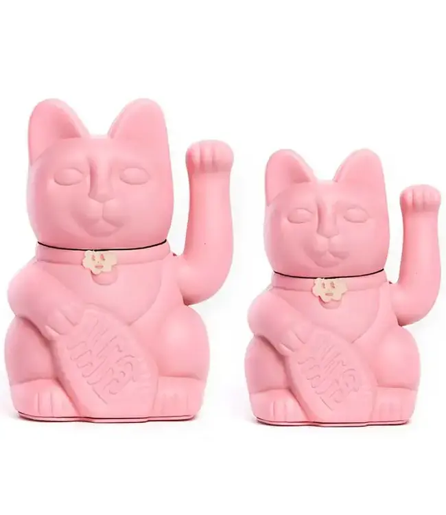Bubblegum Bliss: Your Love-Attracting Lucky Cat!