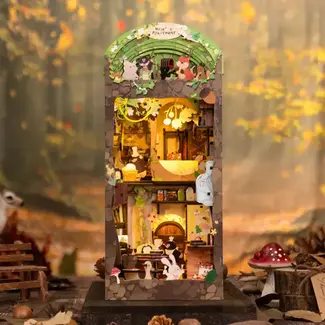 Hands Craft DIY Book Nook Kit: Mole's Apartment with Dust Cover