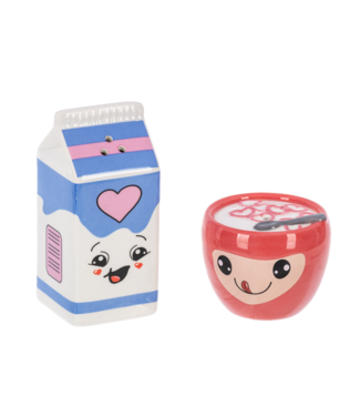 Ganz Cereal and Milk Salt and Pepper Shaker