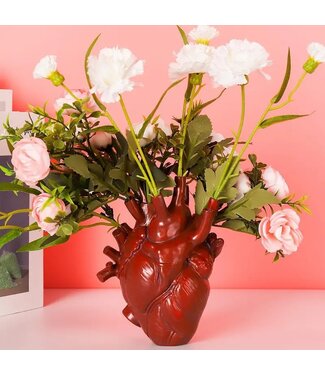 Magnifique Hearts Heart-Shaped Resin Flower Vase