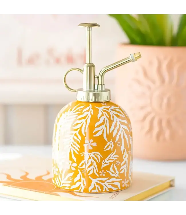 Misting with Sunshine: The Summer Leaf Plant Mister!