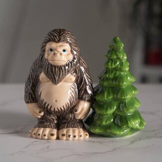 Pacific Giftware Bigfoot and Tree Salt and Pepper Shakers