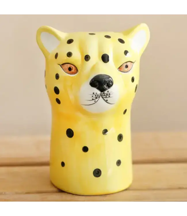Prowl into Style: Ceramic Leopard Head Vase!