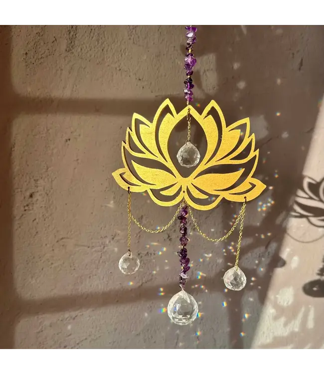 Lotus Amethyst Wooden Suncatcher