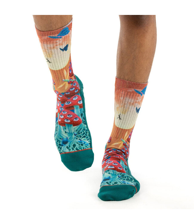 Step Up Your Style: Men's Magic Mushroom Socks!